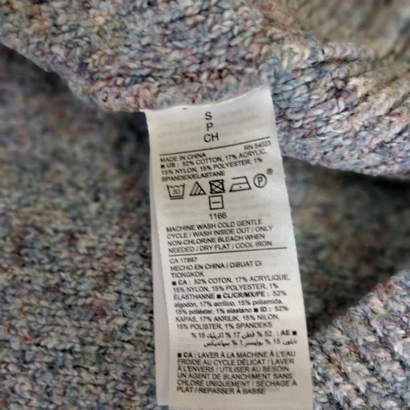Old Navy Marbled Sweater - Picture 5 of 5